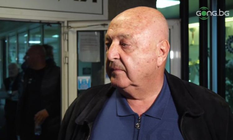 Венци Стефанов хвърли бомба: Емисари на Ботев (Пд) са в София, искат от играчи на Славия да продадат мача!