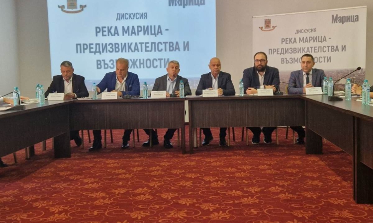 Кметът Костадин Димитров представи проекти за социализацията на река Марица
