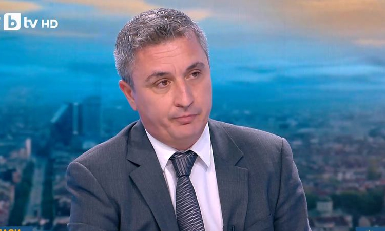 Александър Николов: 100 млн. лева на месец ще са загубите от забраната на "Лукойл" за износ