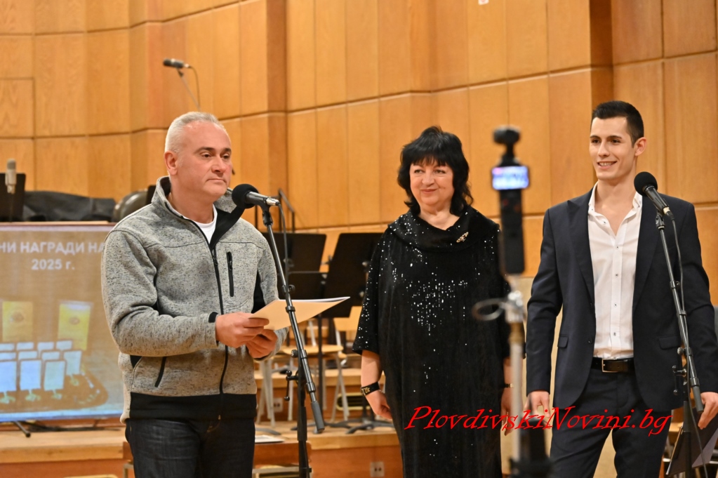 За „Операторско майсторство и графичен дизайн“ награден бе Стоян Атанасов от БНТ – Пловдив