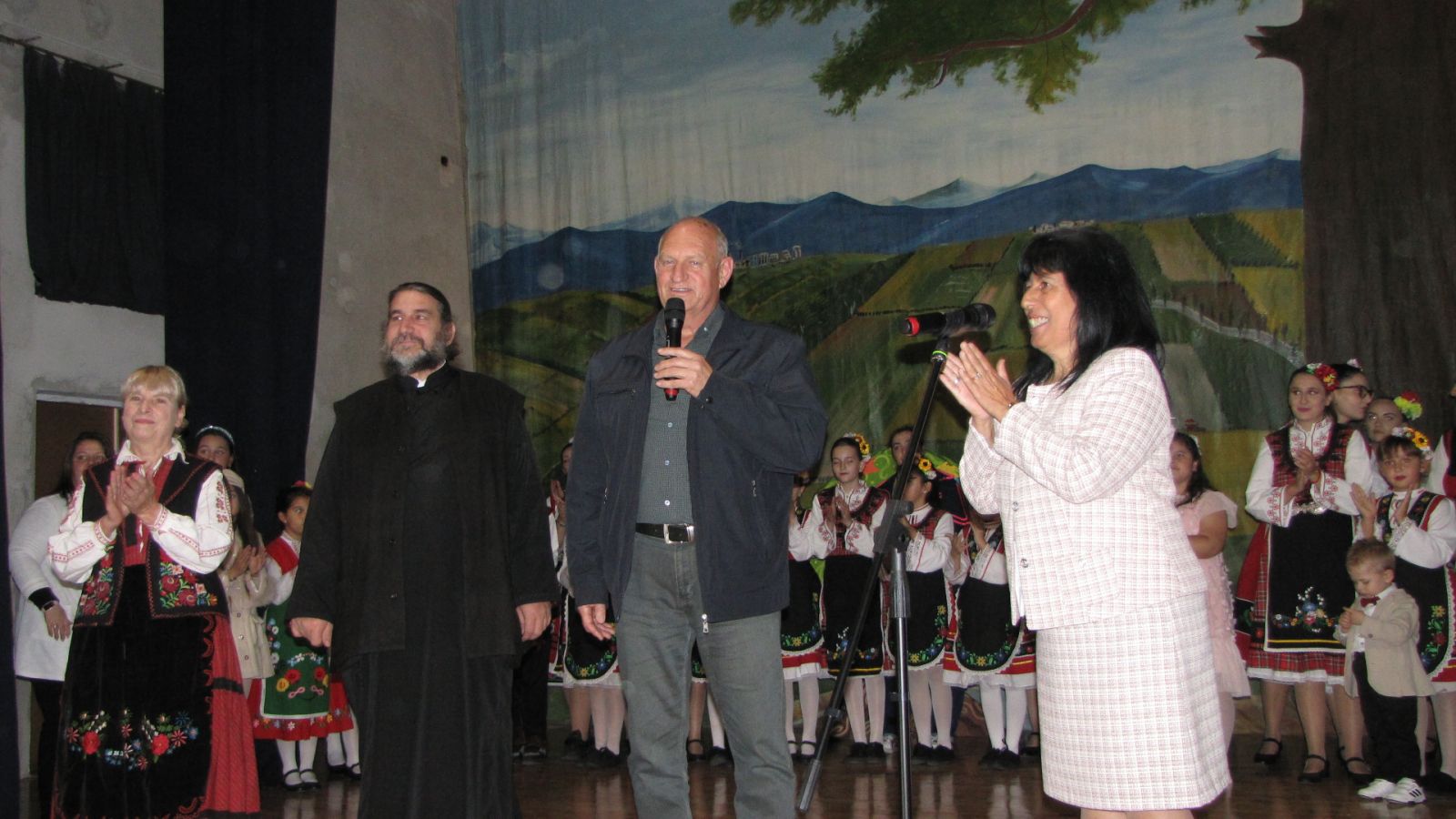 ДГ „Ален мак“ в Трилистник отбеляза 41 години с нов облик и голям спектакъл