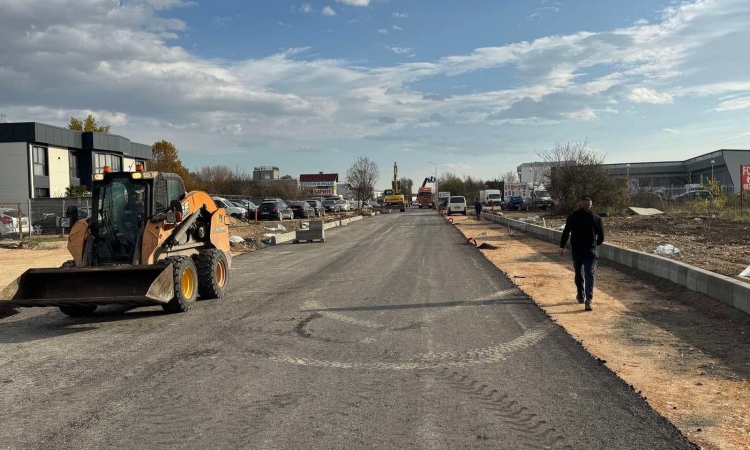 Пускат движението по Рогошко шосе до месец