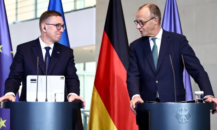 Мерц: Украйна ще се нуждае от силна армия след всяко мирно споразумение с Русия