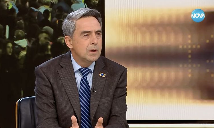 Росен Плевнелиев: Борисов е по-малкото зло от Радев с вдигнатия юмрук