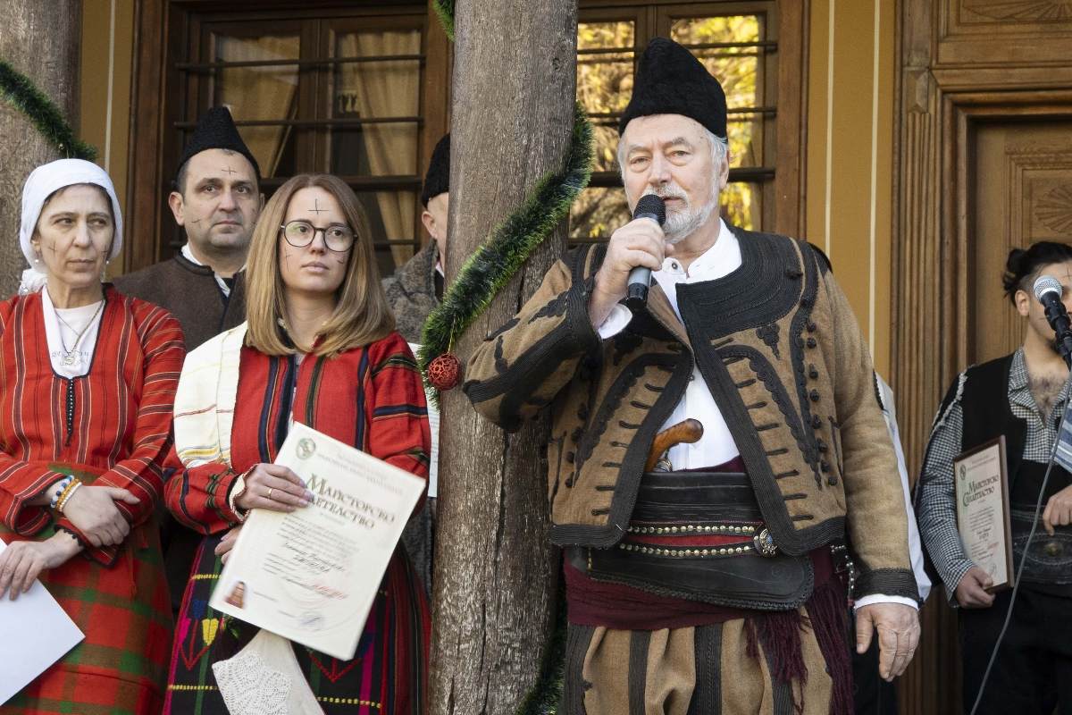 директорът на РЕМ – Пловдив, доц. д-р Ангел Янков