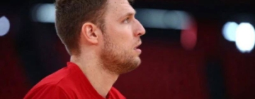 Везенков и Олимпиакос не успяха да пречупят Барселона