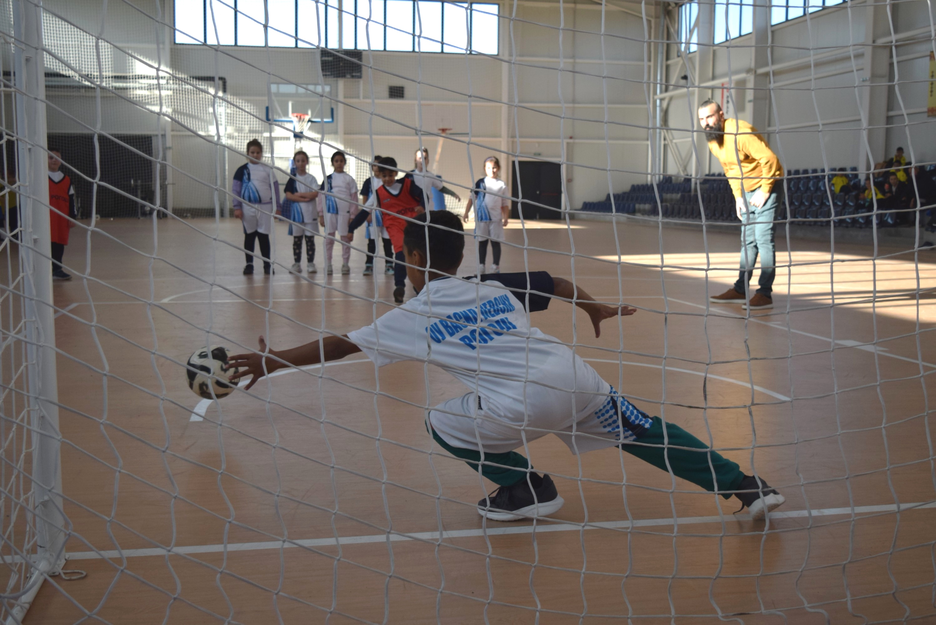 Първолаците от Скутаре триумфираха в общинския турнир в Марица