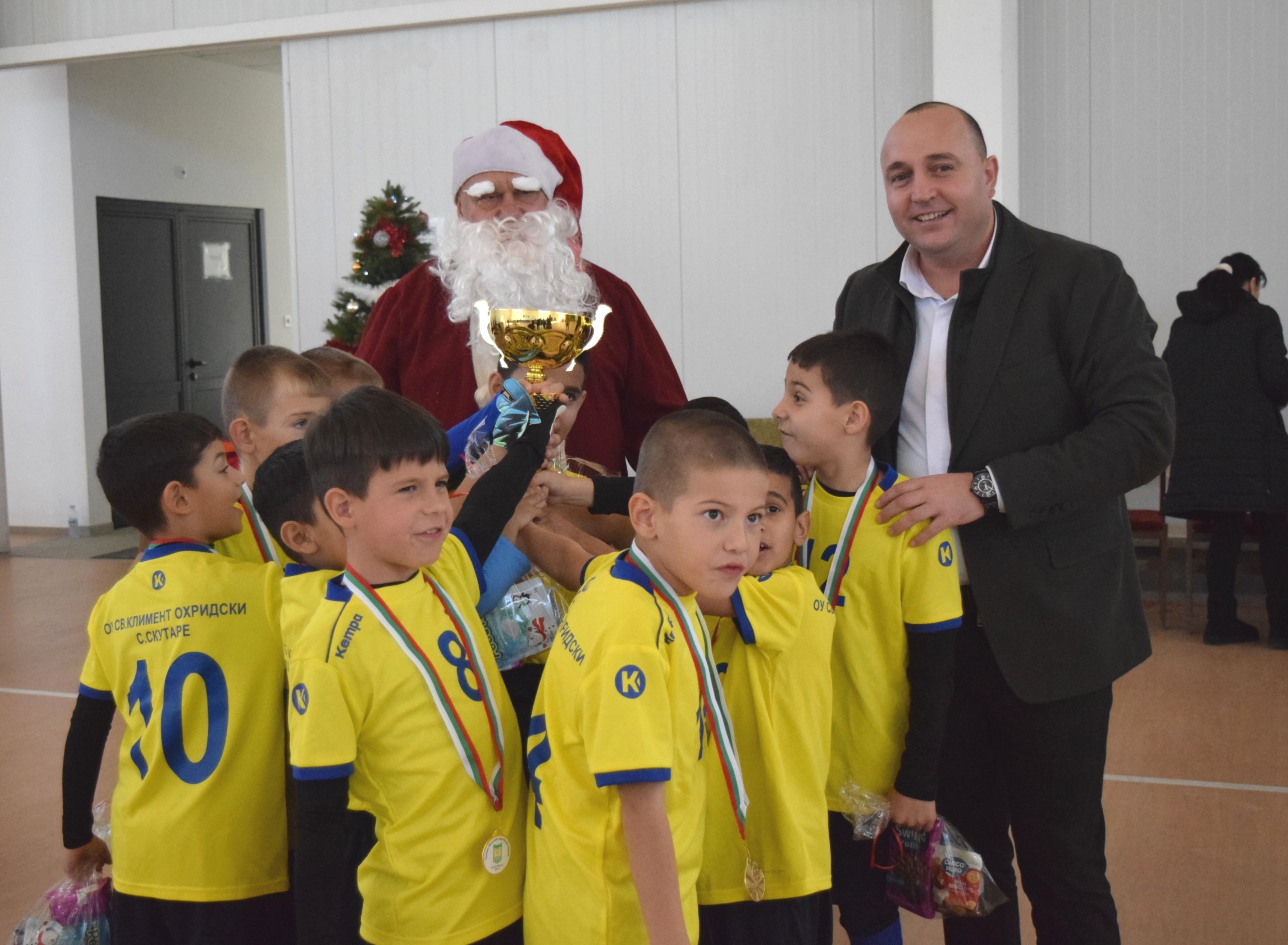 Първолаците от Скутаре триумфираха в общинския турнир в Марица