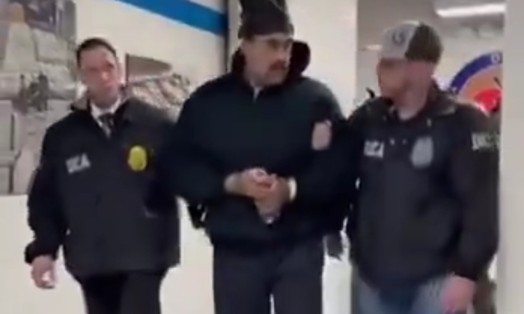 Швейцария замрази активите на Николас Мадуро