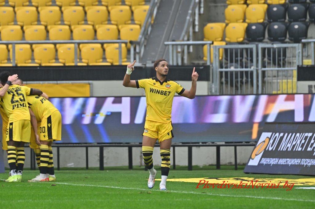 Илиян Филипов: Вдигаме парите на Око Флекс, офертата на Левски не ме удовлетворява - може да преговаряме