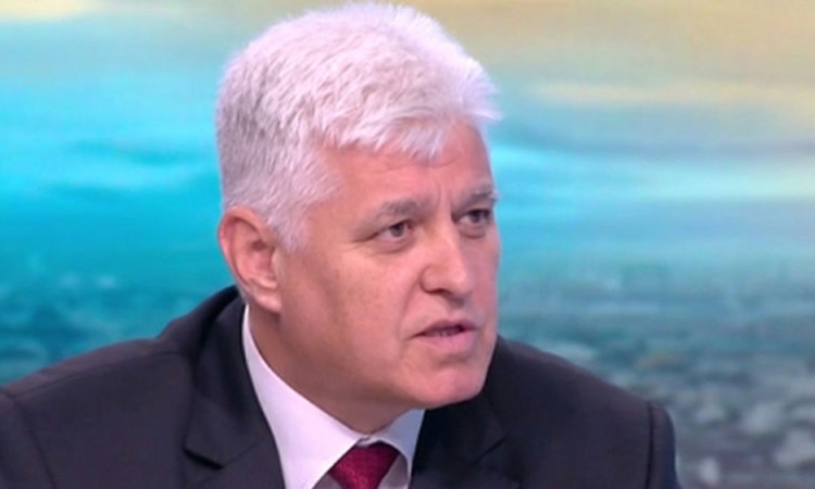 Президентски секретар публикува клип с граждани, които искат да гласуват за Радев