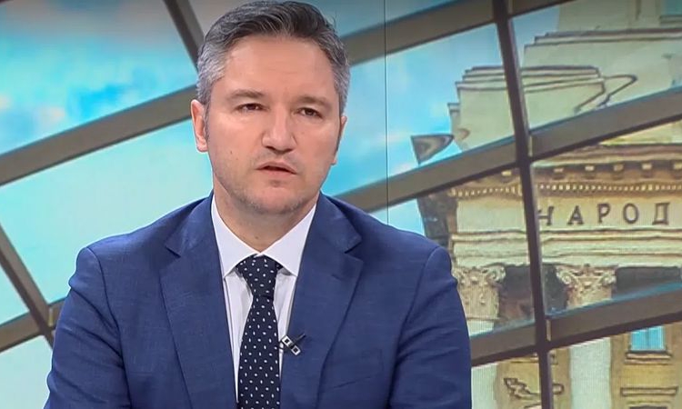 Вигенин: Въвеждането на нови сканиращи машини непосредствено преди изборите е сериозен риск