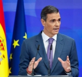 Bloomberg: Зеленски може да е започнал подготовка за избори и търси съюзници