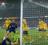 Нюкасъл не успя да пречупи последния