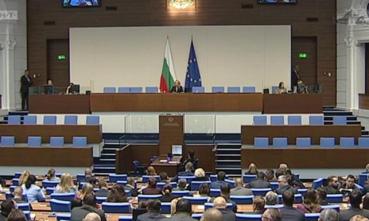 Правната комисия в НС продължава работата по промените в Изборния кодекс