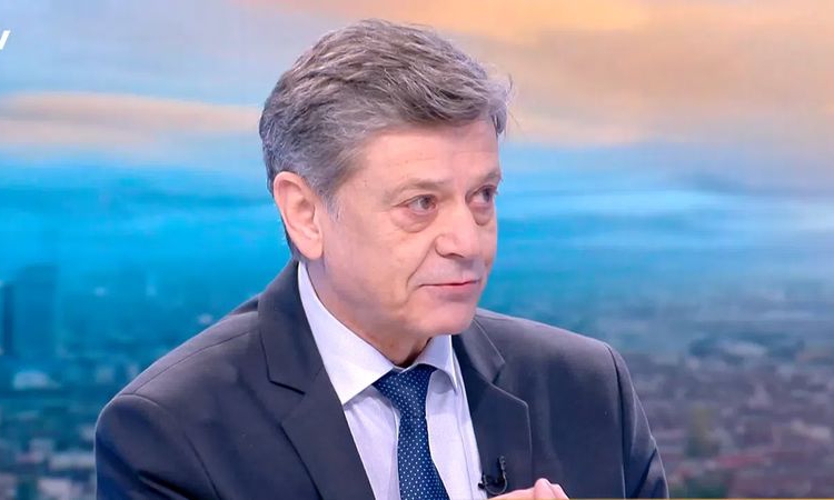 Ген. Попов: Излизането на Румен Радев на политическия терен в този момент е грешка