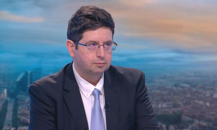 Петър Чобанов: Не мисля, че в момента съм необходим в ролята на служебен премиер