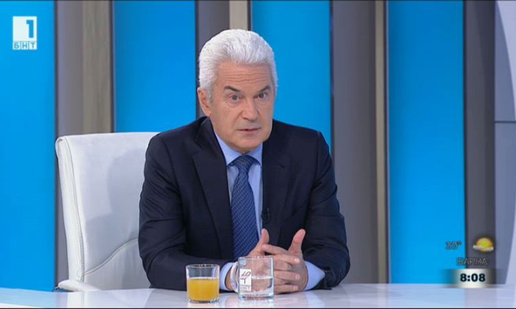 Волен Сидеров: Радев може да направи пробив в крепостта на мафията