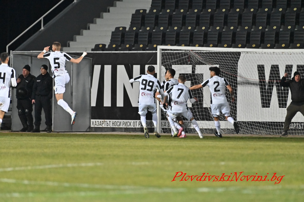 Програмата на Локомотив в плейофната фаза на Първа лига