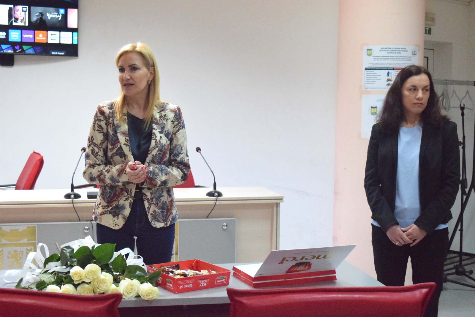 Тринадесет абитуриенти от Община Марица, които са загубили единия или и двамата си родители, получиха еднократна финансова помощ по повод завършването на 12 клас