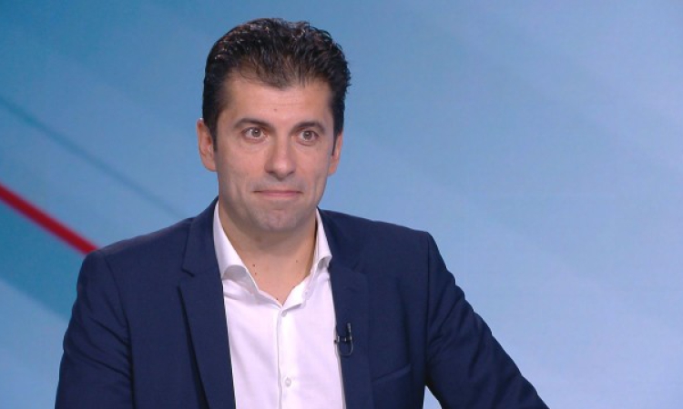 Кирил Петков за скандала в МВР: Министър Митов не трябва да замита контрабандните канали