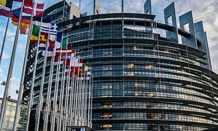 Политико: Най-бедната страна в ЕС се готви да влезе в еврозоната