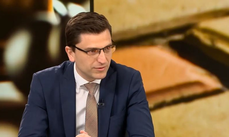 Венко Сабрутев: Случилото се днес в пленарна зала е на практика втори „Възродителен процес“