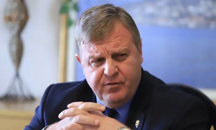 Красимир Каракачанов: ООН и Европа никой не ги бръсне за нищо