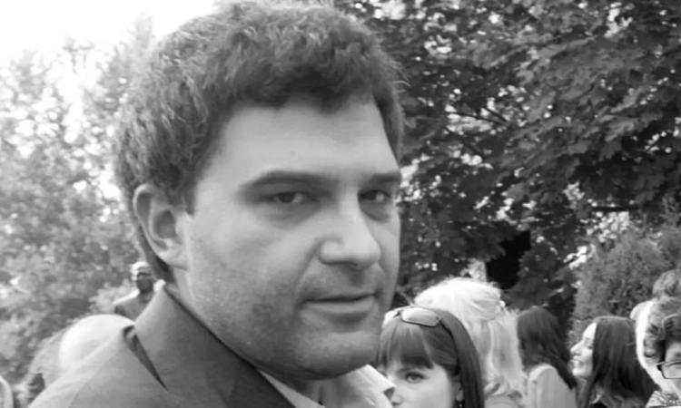 Тодор Славков се самоубил със законния си пистолет