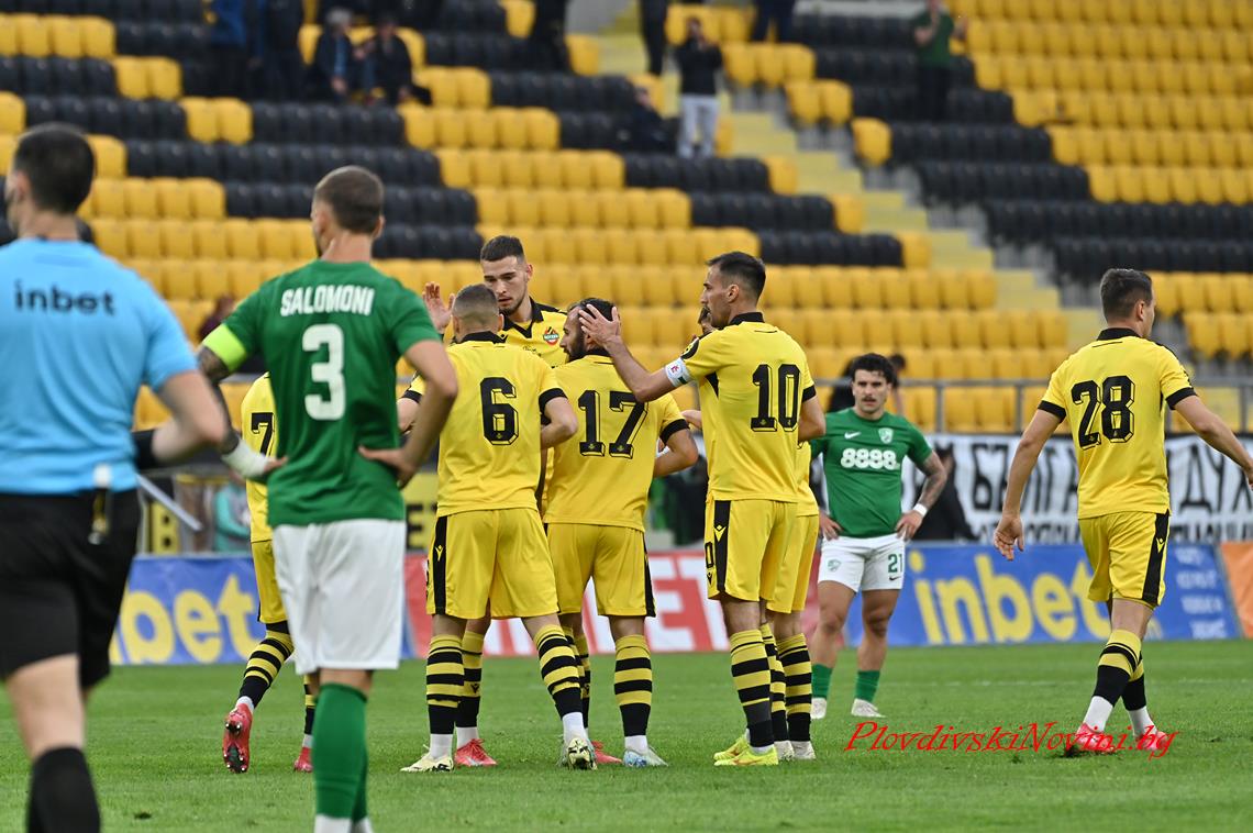 На живо: Берое - Ботев Пловдив 1:0