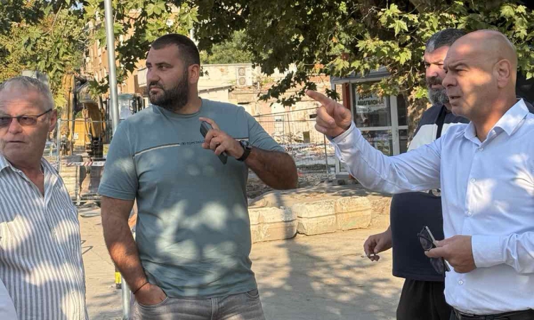 Кметът Костадин Димитров свика спешна среща заради пробива под гарата