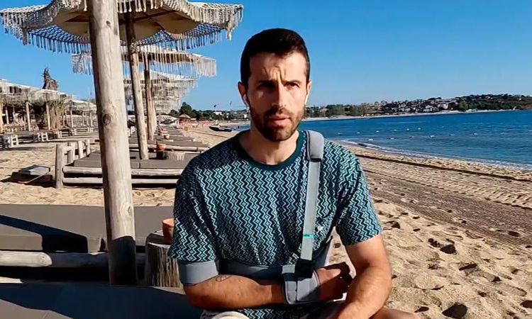 Писателят Георги Блажев пострада в аквапарк в Несебър