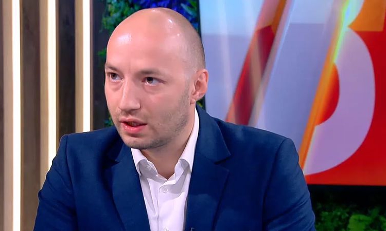 Димитър Ганев: Президентът Йотова не протака целенасочено назначаването на служебен премиер, за да спечели време на Румен Радев
