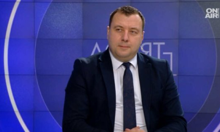 Петър Петров, "Възраждане": Текат неофициални преговори за служебно правителство