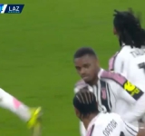 Ювентус и Лацио не се победиха след късна драма 