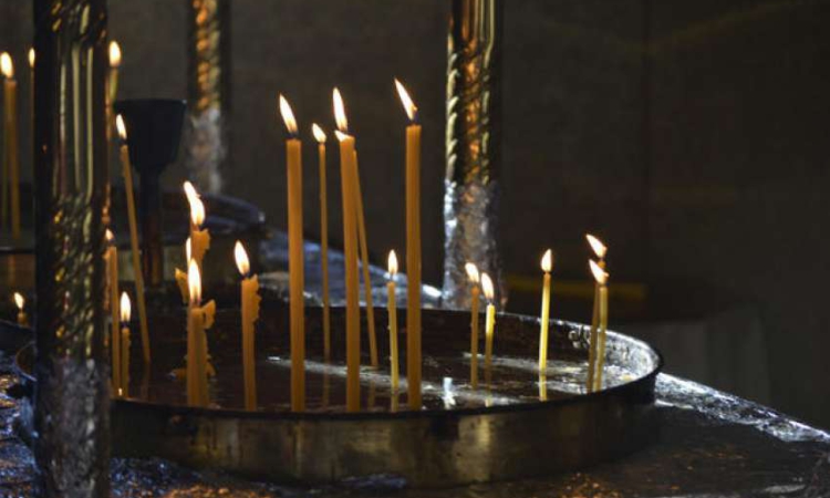 Първата голяма Задушница за годината