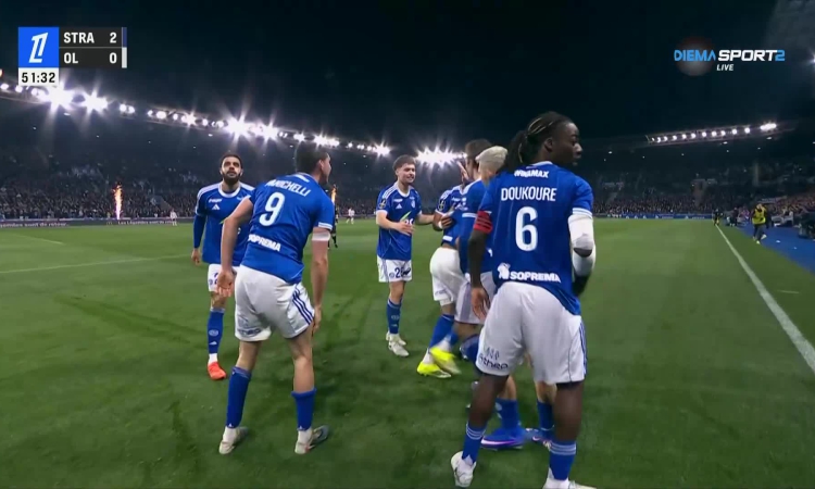 Страсбург прекъсна уникалната победна серия на Лион