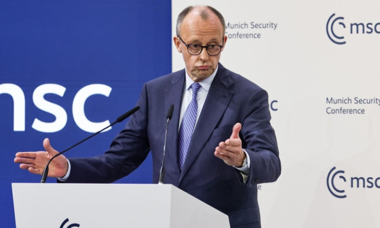 С посещение в Пекин Мерц праща сигнал към САЩ