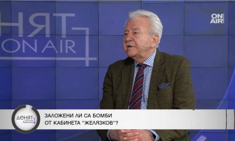 Асен Агов: Възможно е редовно правителство от Радев и ПП-ДБ