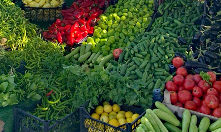 Зеленчуците с рекорден скок: Пипер, тиквички и краставици поскъпнаха над 100%