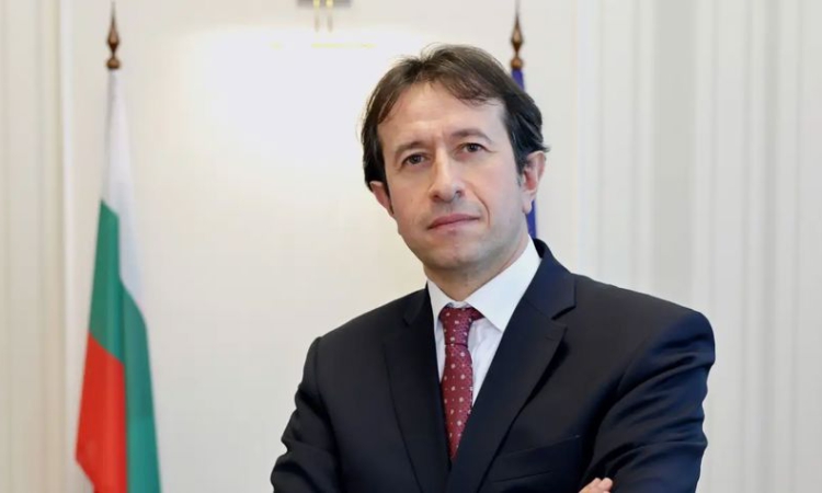 Корман Исмаилов: Над 60% от пощенските служители са на минимална заплата, а директорът получава над 7600 евро