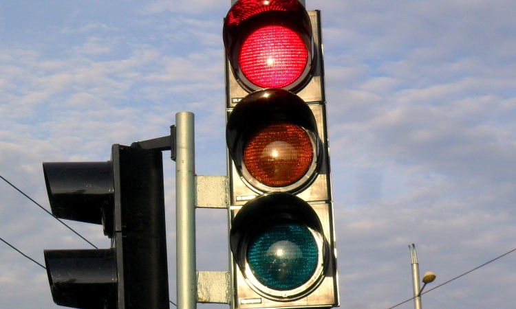 Община Пловдив ще регулира кръстовището на улиците „Лев Толстой“ и „Богомил“ с нов светофар за над 100 000 евро