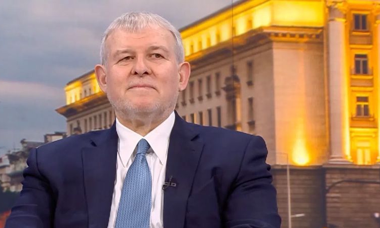 Румен Христов за мерките на кабинета за горивата: Десният подход за компенсация не е лош като идея