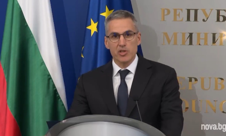 Заради скъпите горива: Правителството подготвя мерки в помощ и на бизнеса