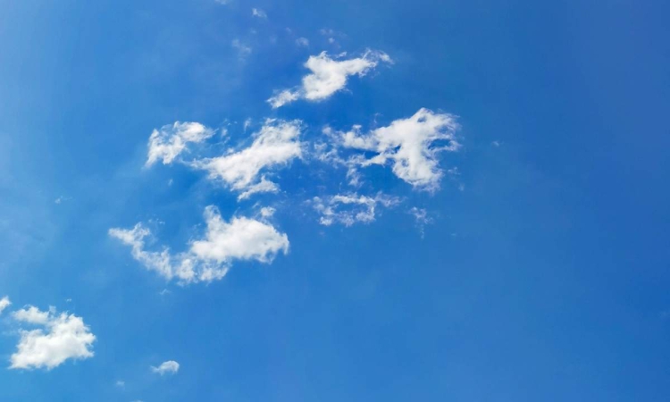 Слънчево време с температури до 17 градуса