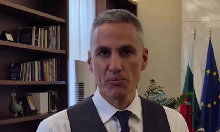 Гюров готви с четирима министри цялостни мерки заради скока на цените