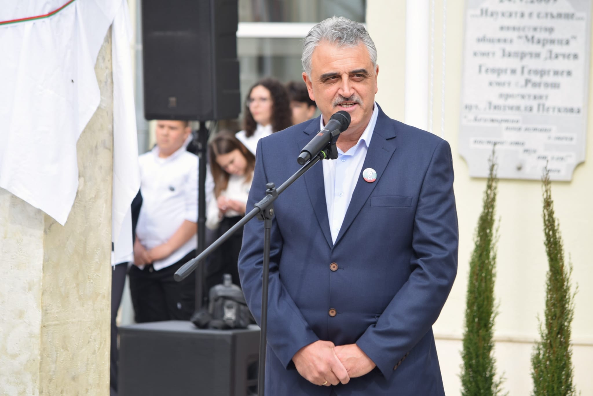 На 3 март в Рогош откриха паметник на Васил Левски