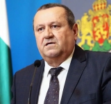 Държавата разкрива 15 000 работни места за безработни и хора над 55 години