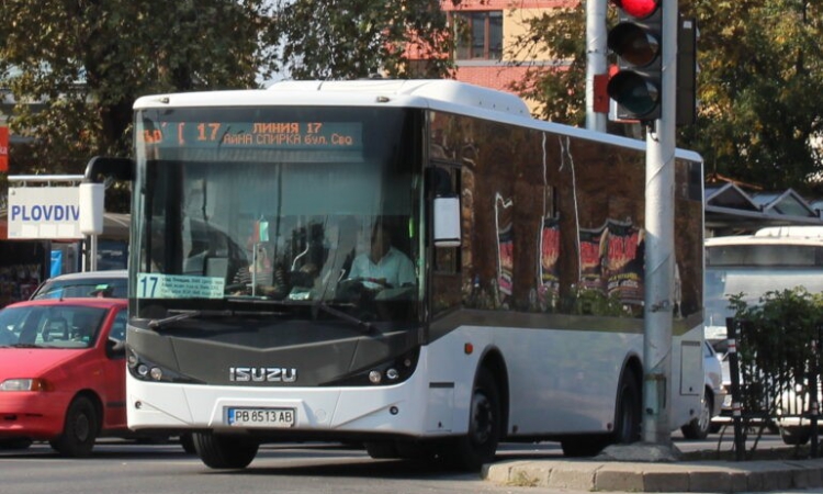 Извънреден градски транспорт в нощта на Възкресение Христово