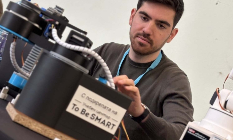 Къде се раждат академичните роботи